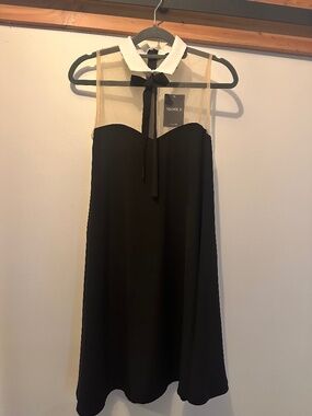 Forever 21 Black & Nude Sheer Collar Dress – Size L (Juniors, Fits Women’s 4/6)
